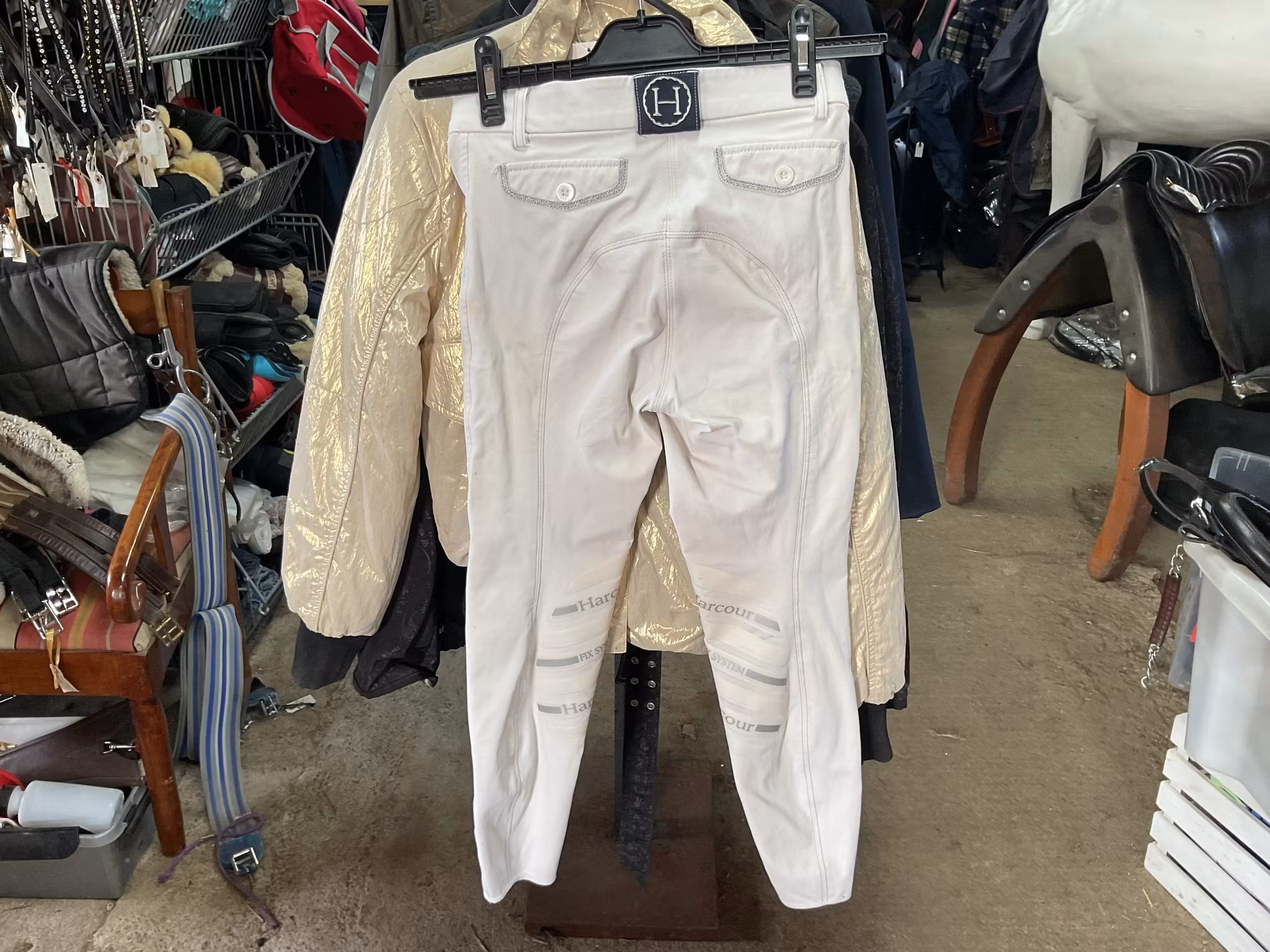 Harcour vita knäskodda ridbyxor, stl 32