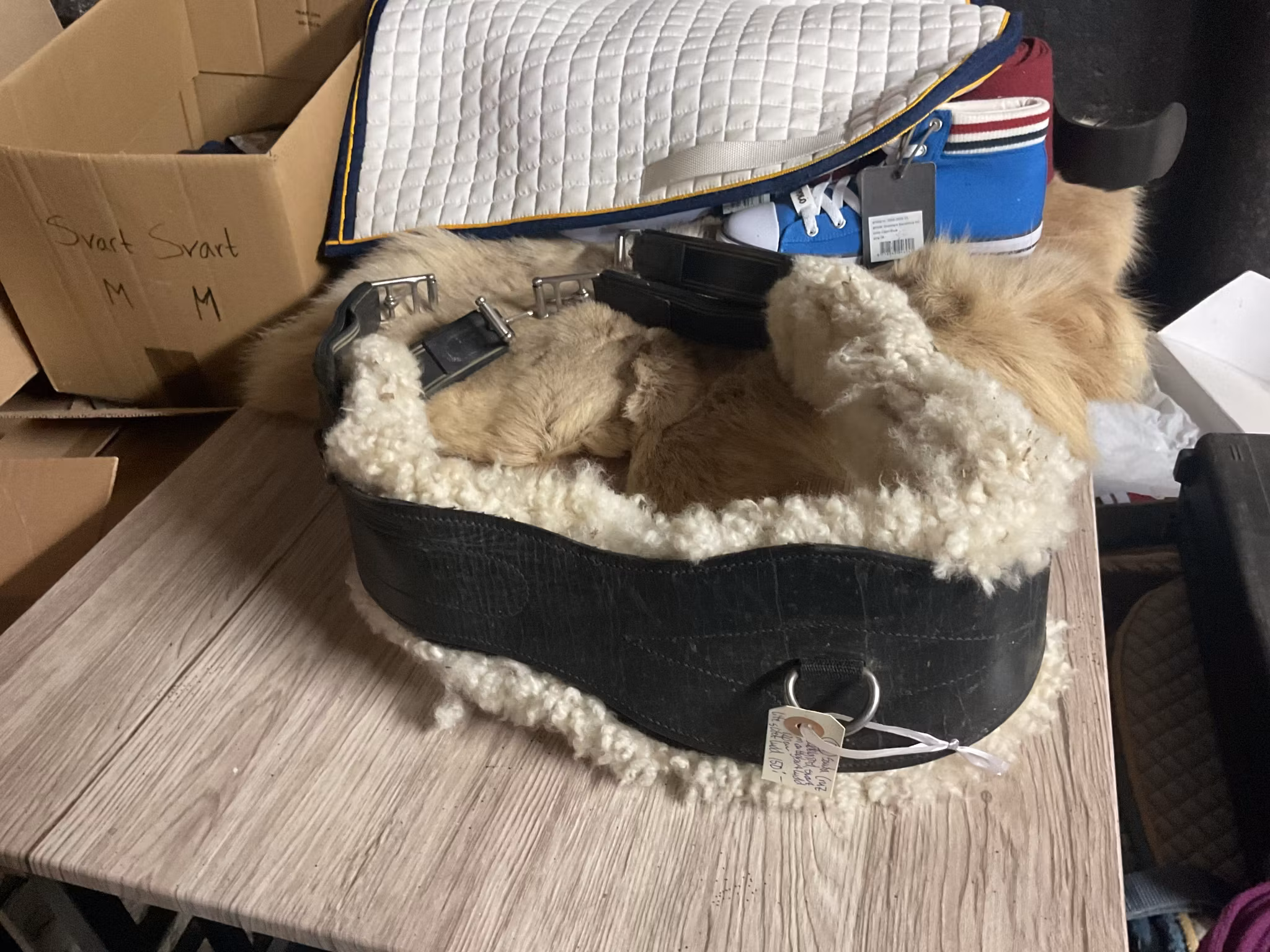 Santa cruz sadelgjord,svart med avtagbart ludd,slitet ludd,120 cm