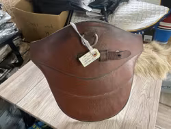 Sadelgjord med magplatta,brun,130 cm
