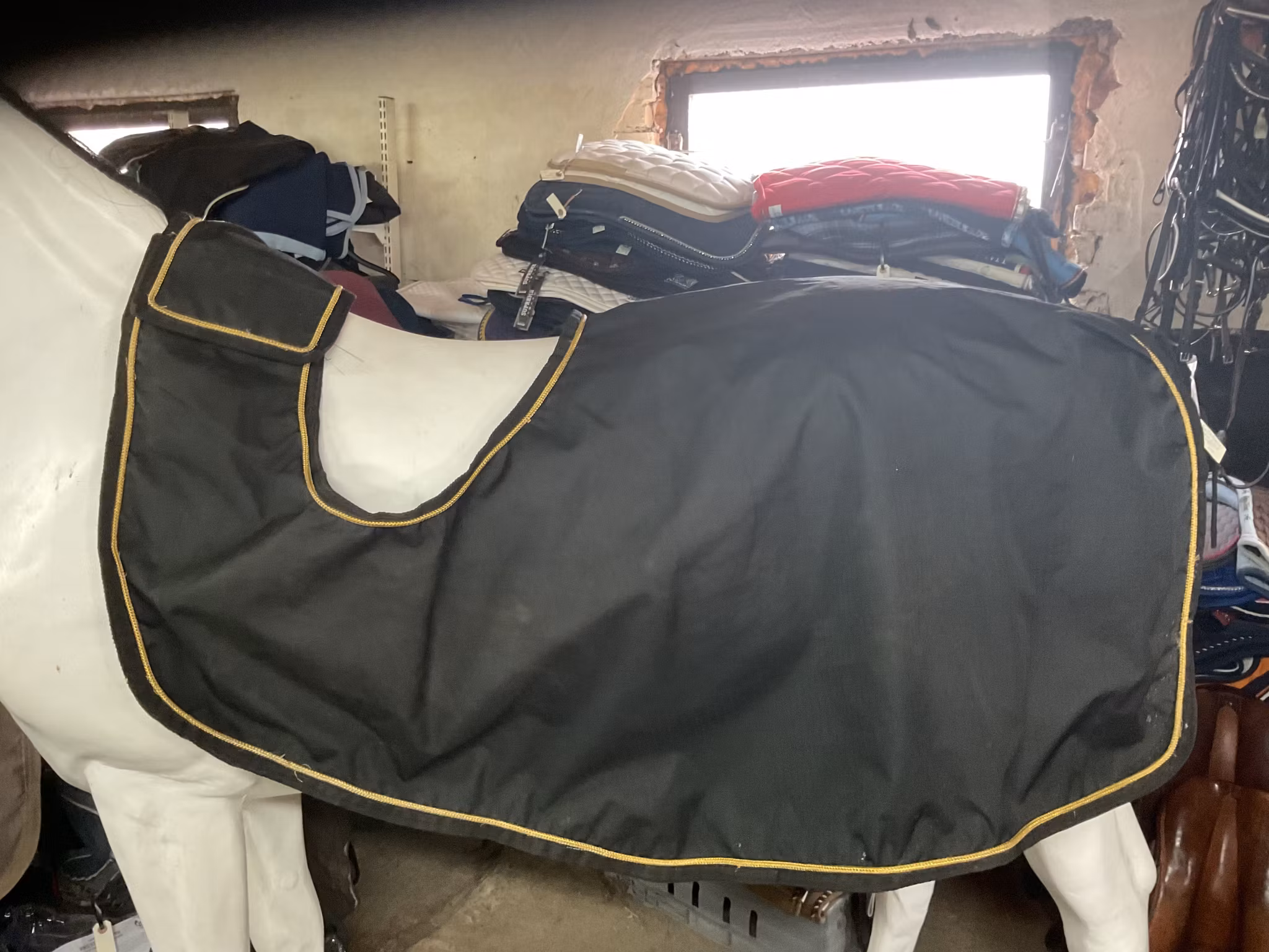 Ridtäcke,svart,fleece insidan,cob