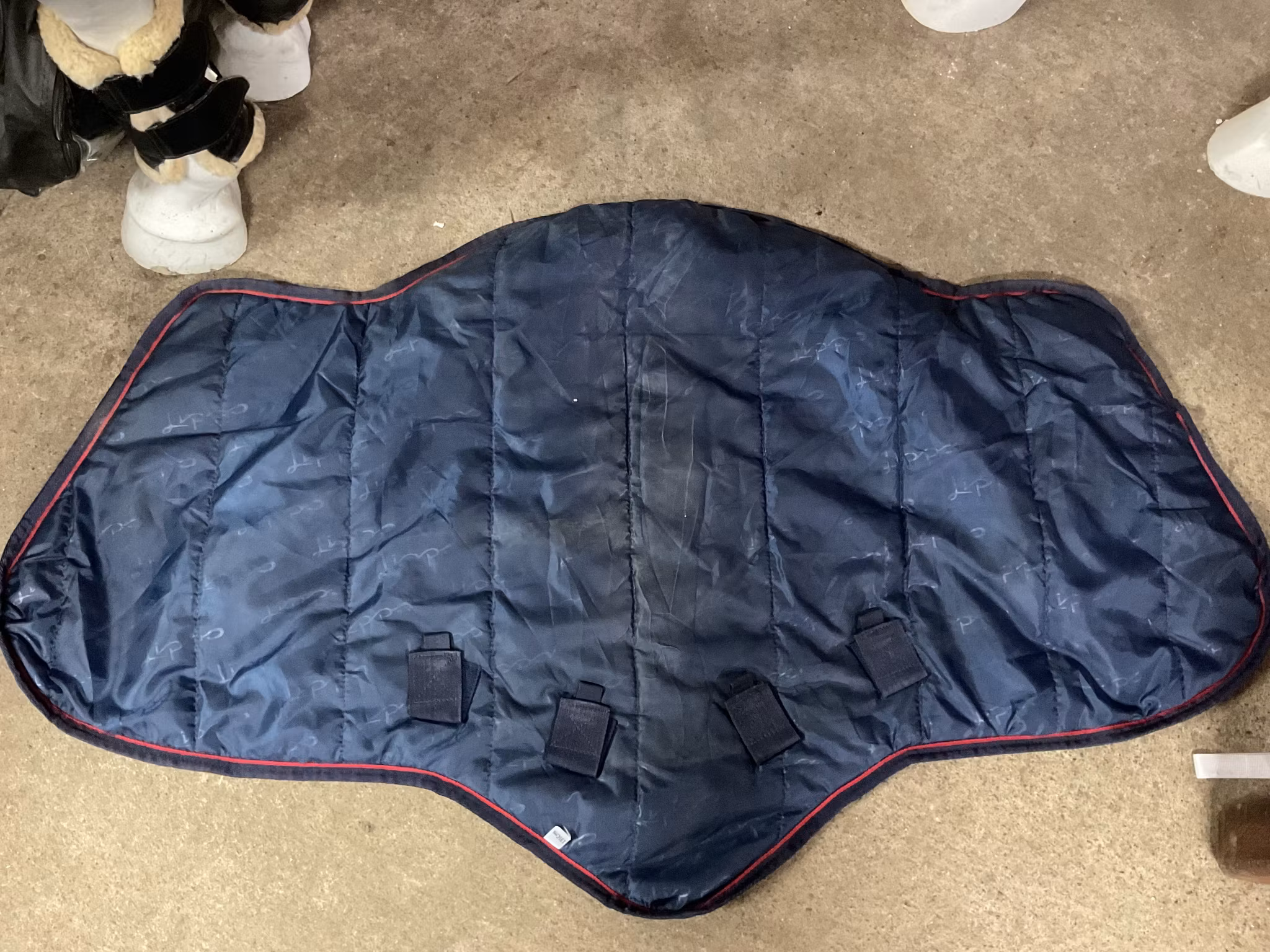 Lippo halstäcke, lått,135 cm