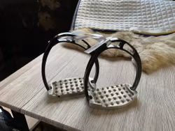 Equitaly stigbyglar,svarta, 10 cm