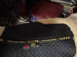 Bartl fårskinnspadd,dressyr,f