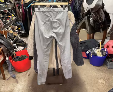 Domino ridbyxor,fullgrip,gråa,stl 38