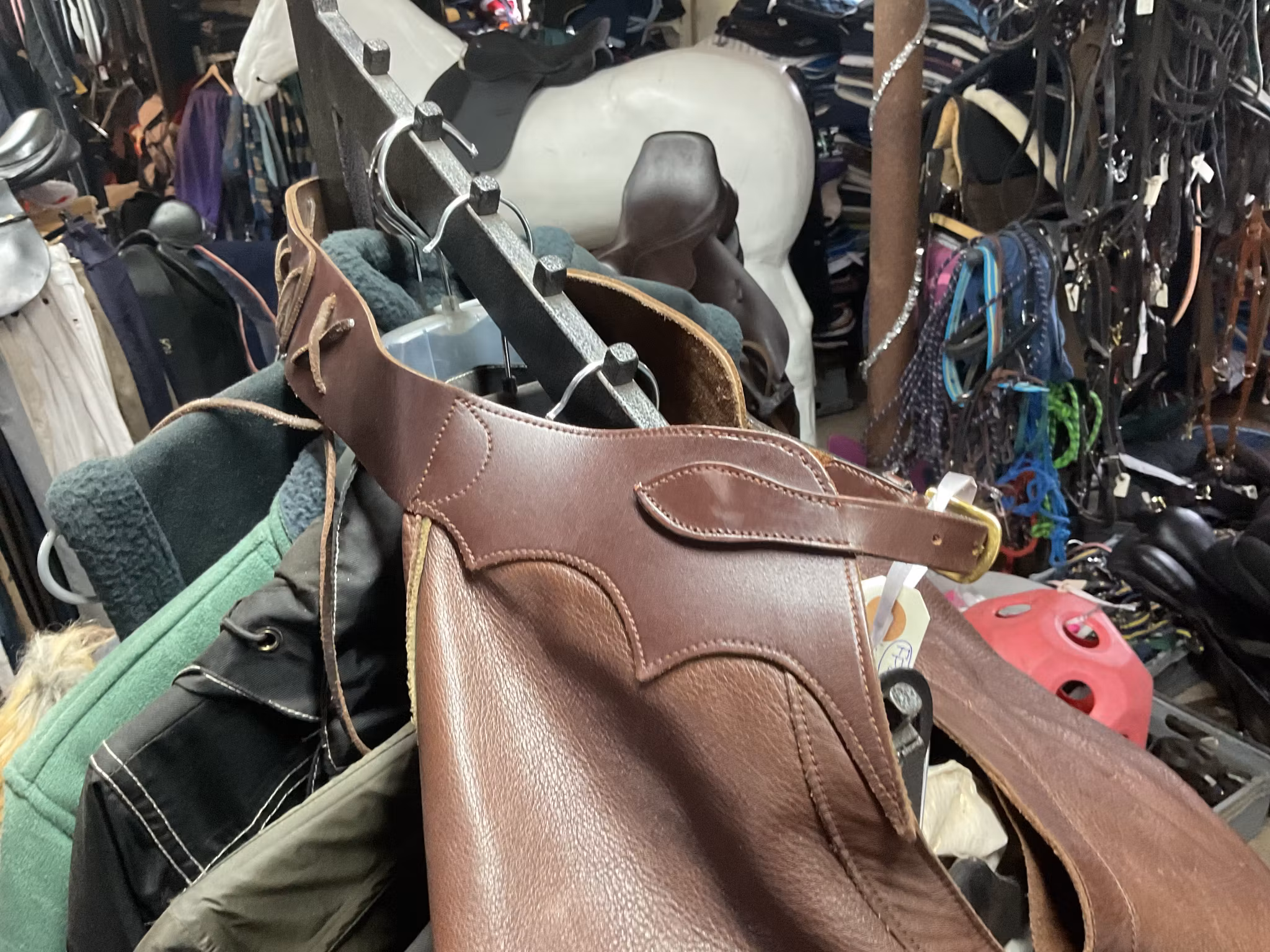 Chaps,bruna,läder,blixtlåsen är 80 cm