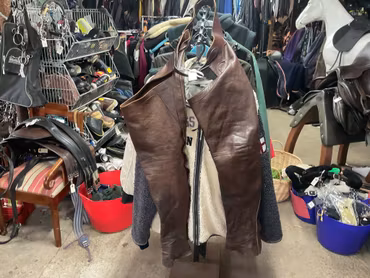 Chaps,bruna,läder,blixtlåsen är 80 cm