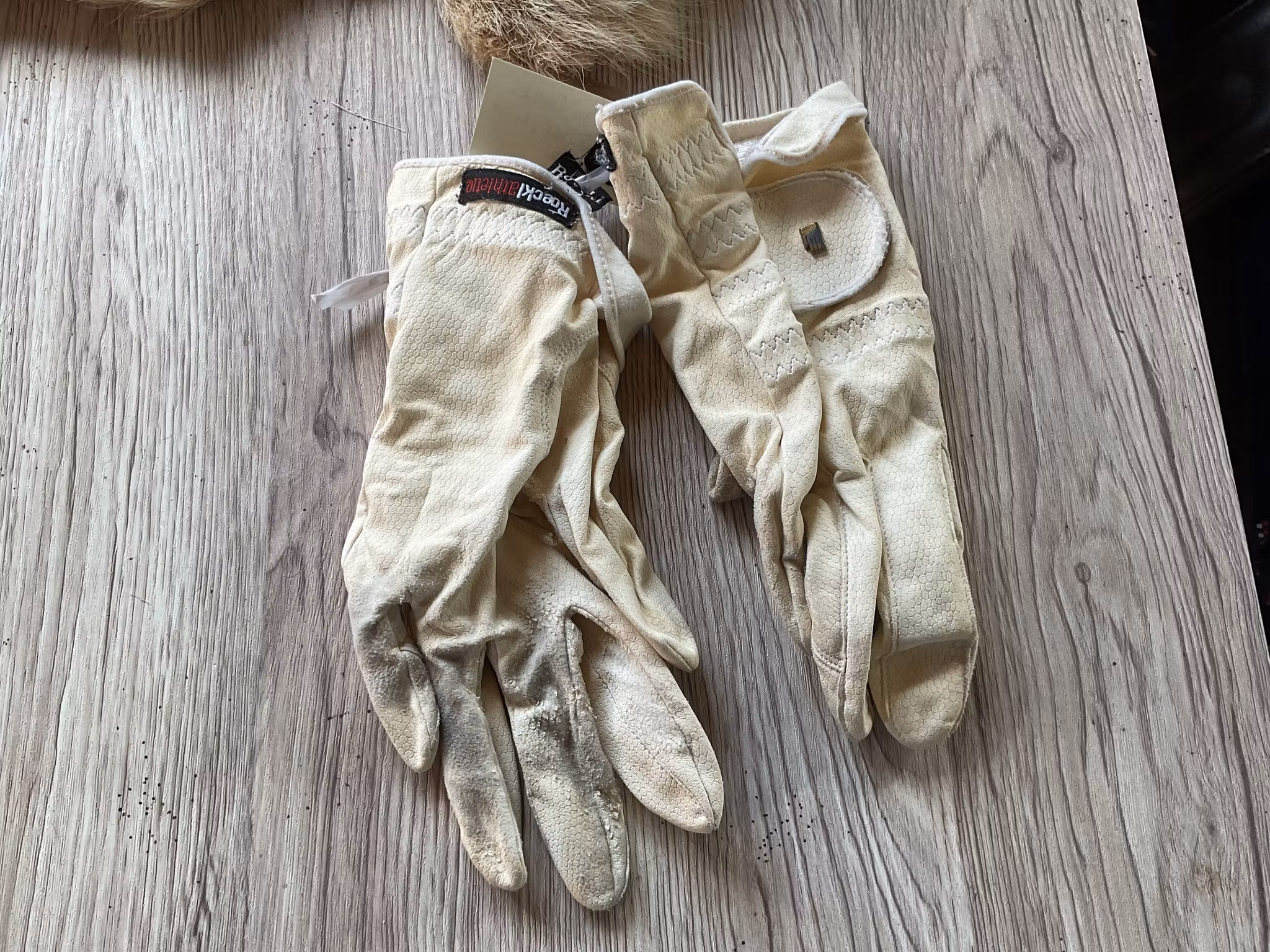 Roeckl vantar,L,vit/gula