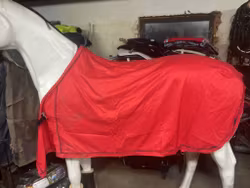 Täcke rött, 130 cm