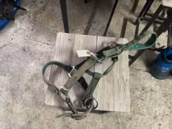 Grimma,grön,cob,sliten