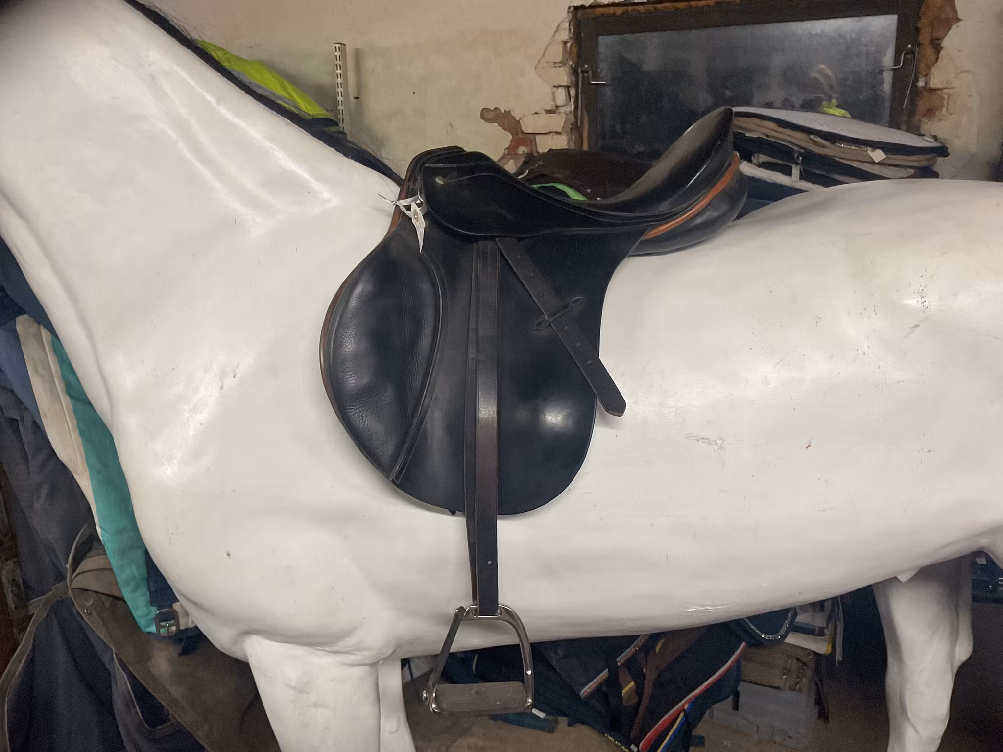 Passier sadel,16”, N, inkl stigläder och stigbyglar