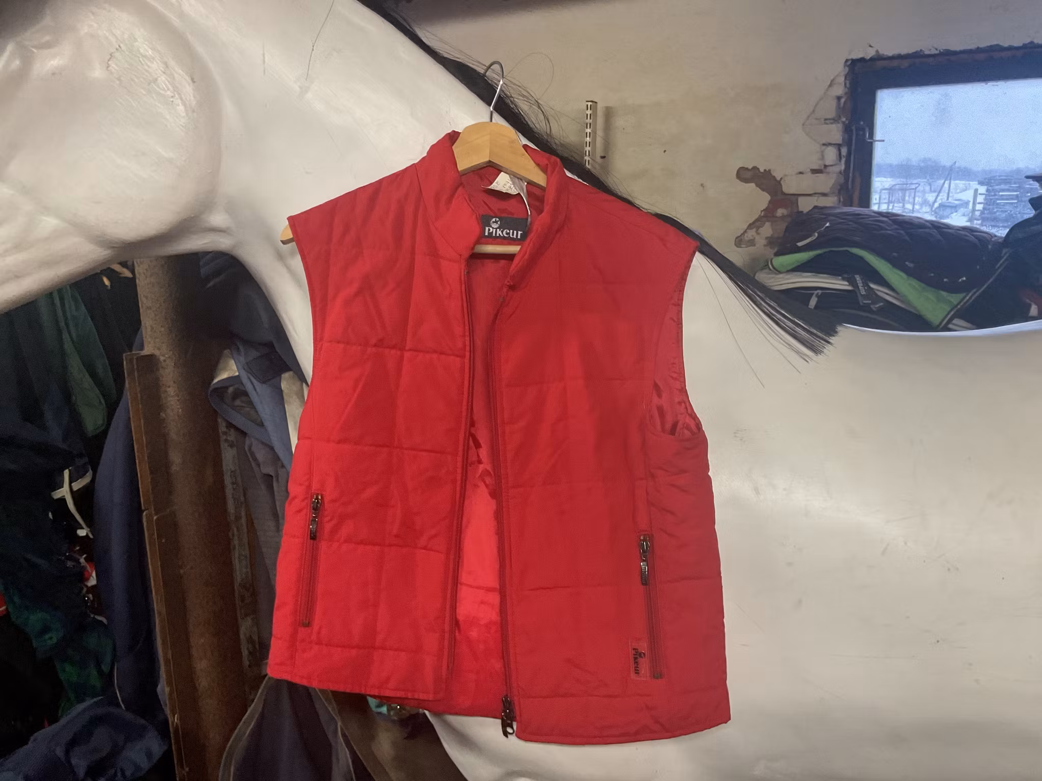 Pikeur väst,röd,ital.40 L