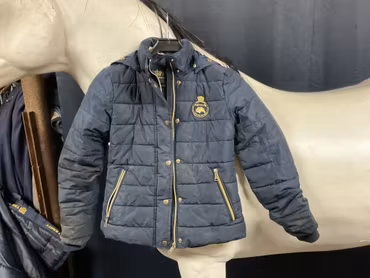 Active jacka,blå,fattas ludd i kapuschongen,stl 146/152