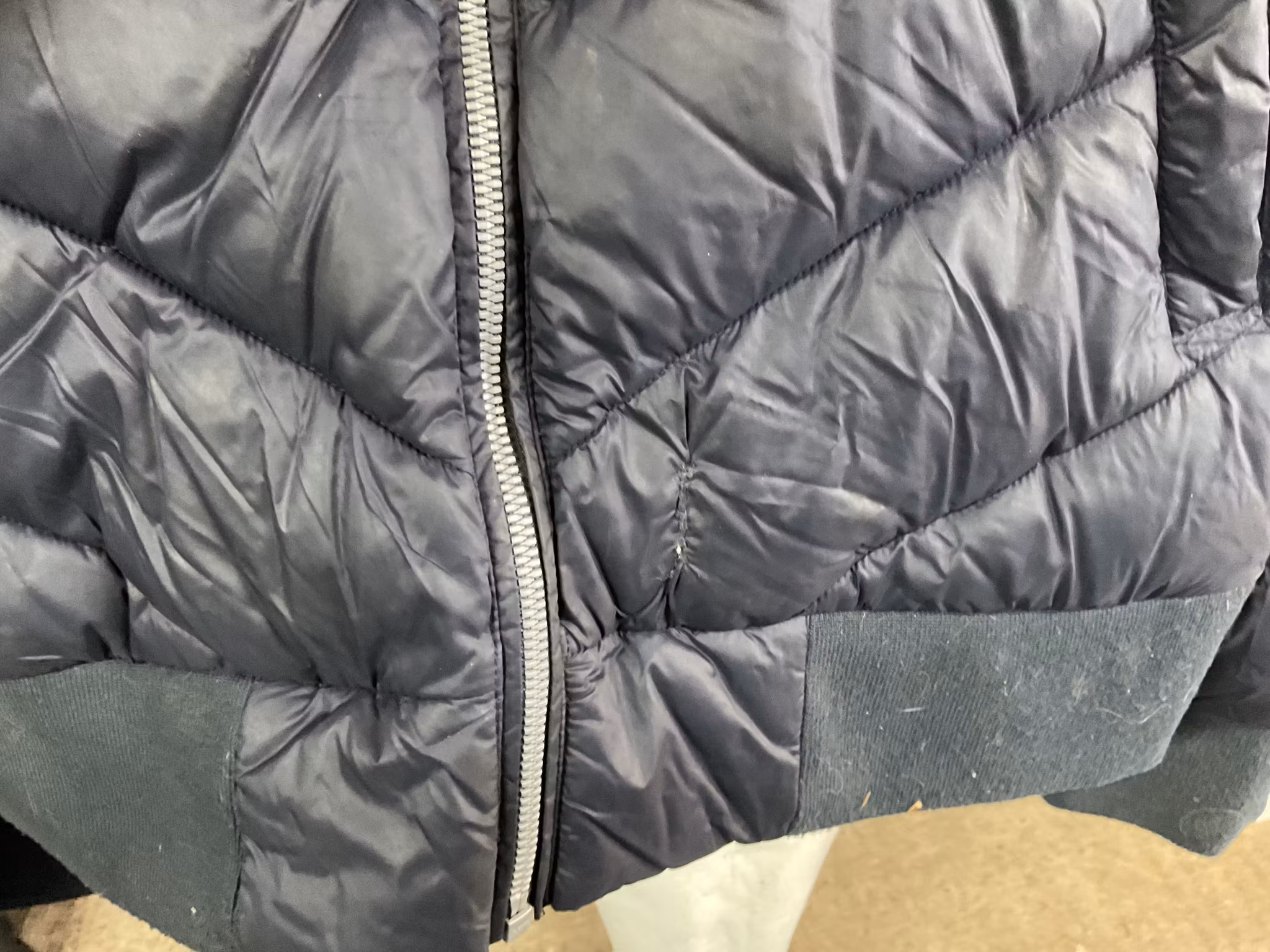 Equestrian by svea,jacka,blå,s,sydd på ett ställe