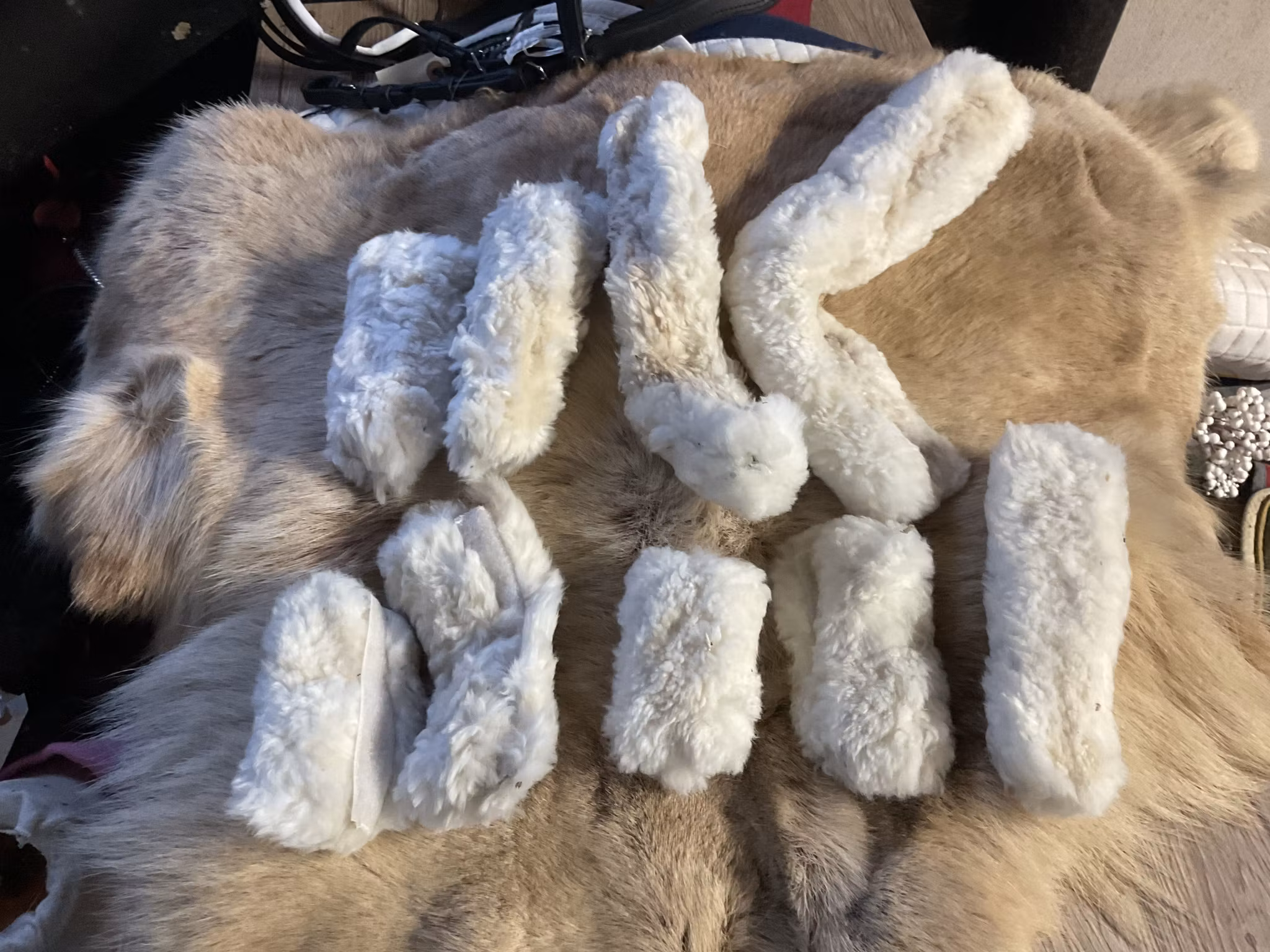 Fårskinn till grimma,vitt,nio delar