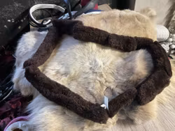 Fårskinn till grimma,brunt,nio delar