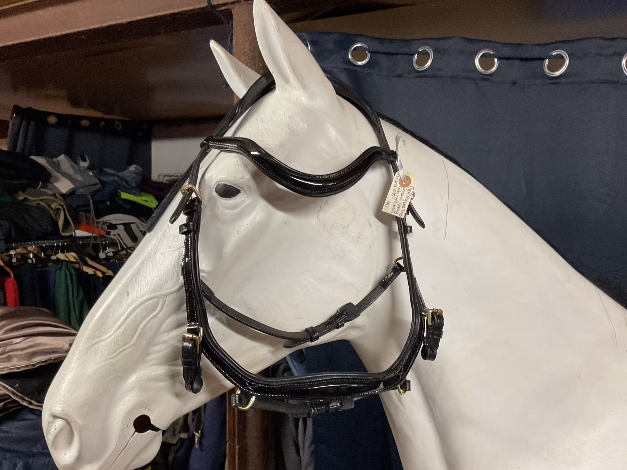 Eqviptus träns sensum glossy,cob,nytt svart,ordpris 1895