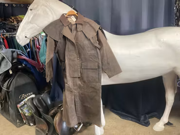 Sydney oljerock,m,fint skick