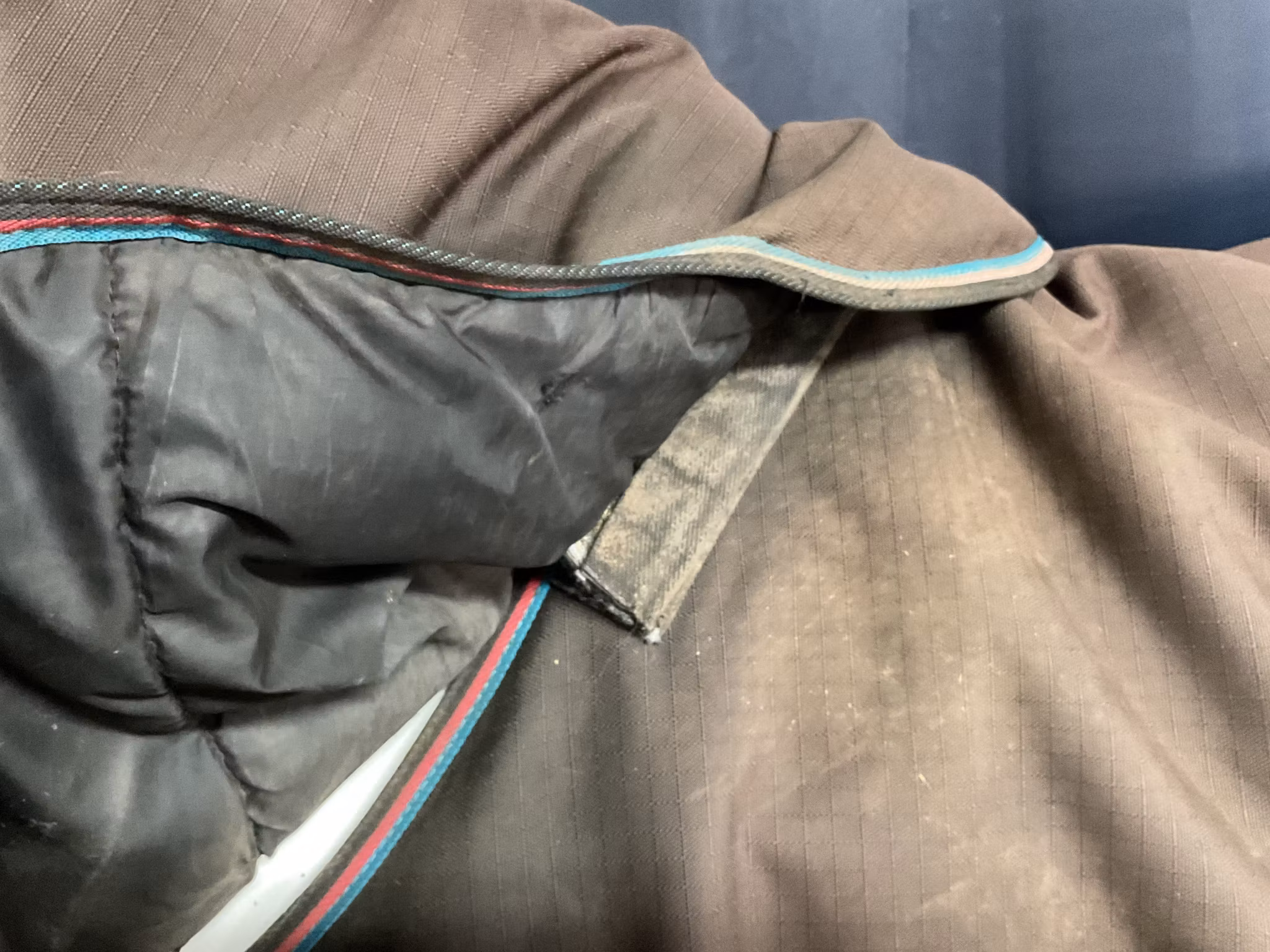 Shires vintertäcke,300 gr,155 cm,lös hals,otvättat