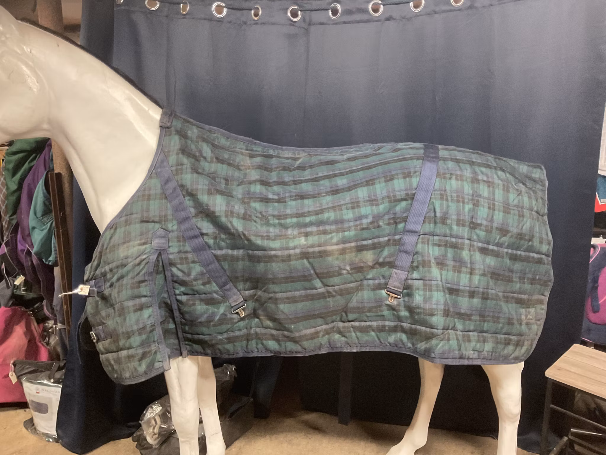 Stalltäcke,135 cm,100 gr