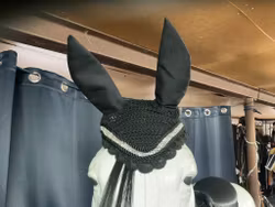 Huva,svart med bling,f,ny