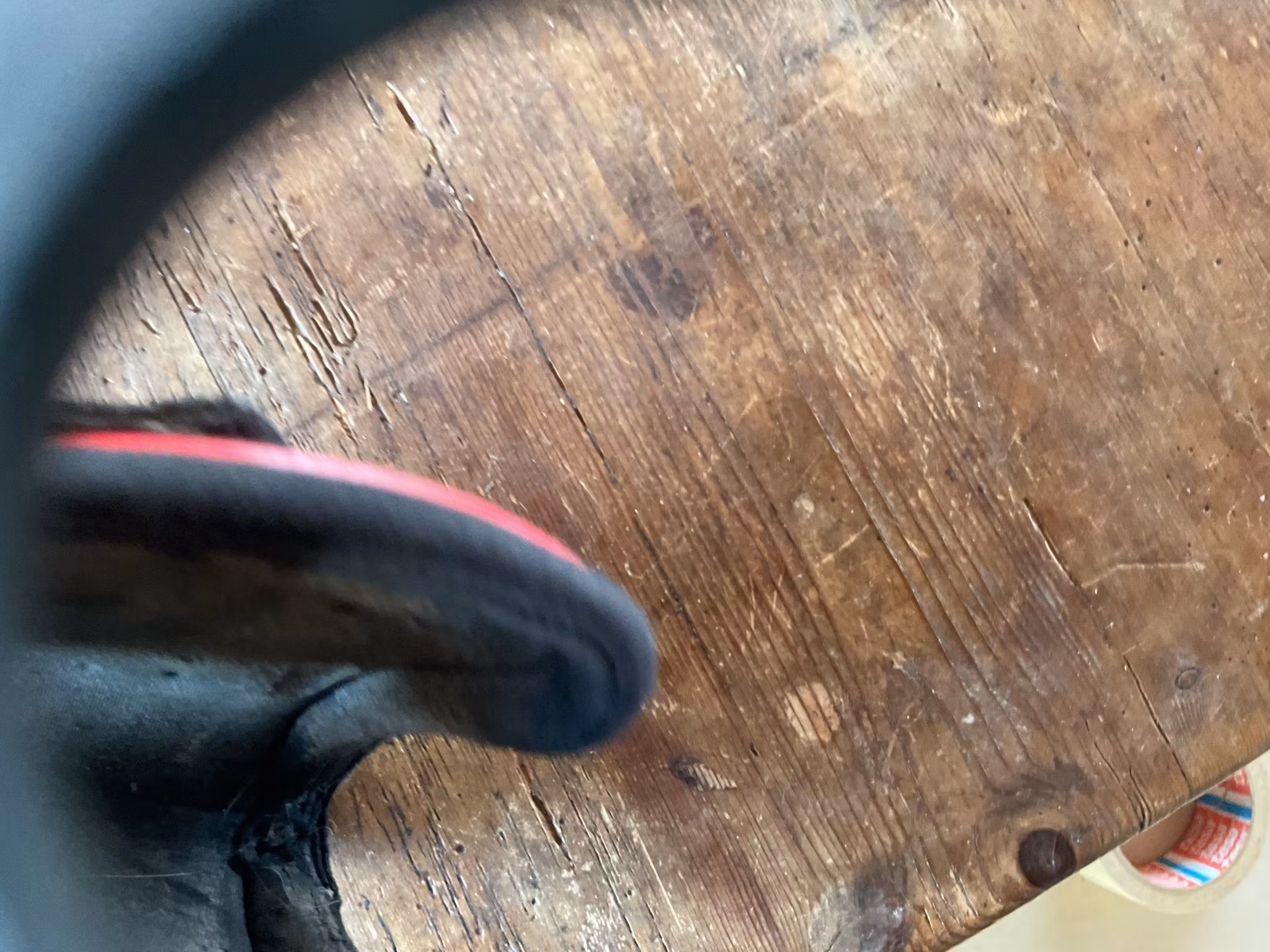 Benskydd haglunds,röda,f,slitna nertill