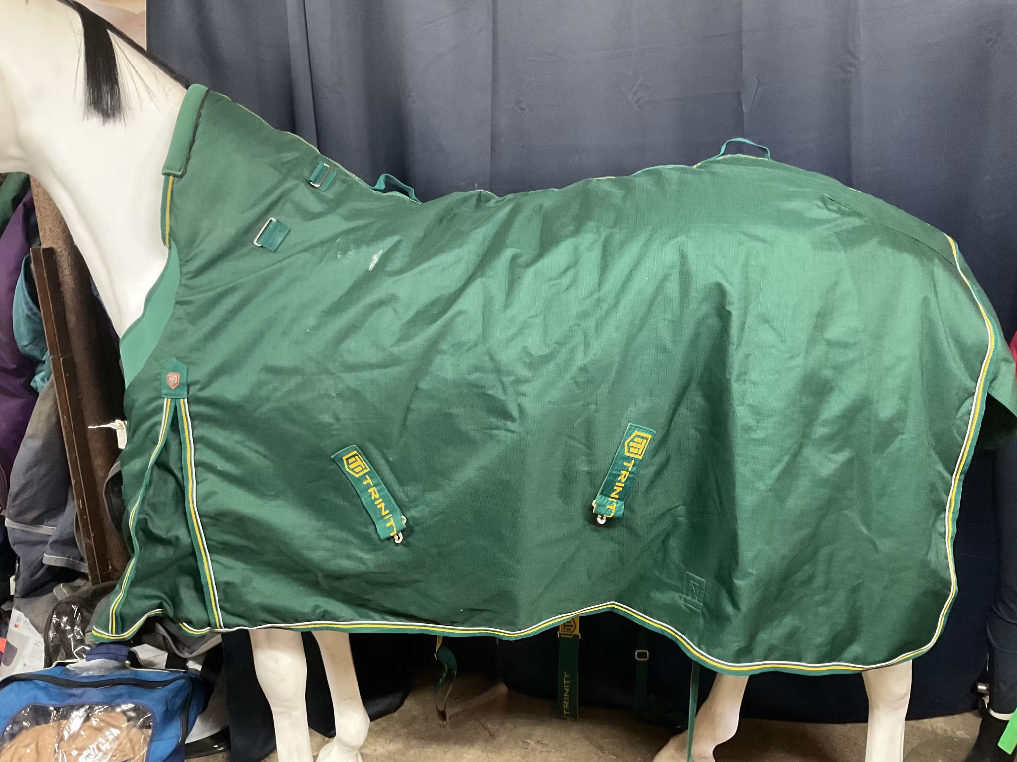 Trinity täcke,grönt,135 cm, 400 gr,fint skick