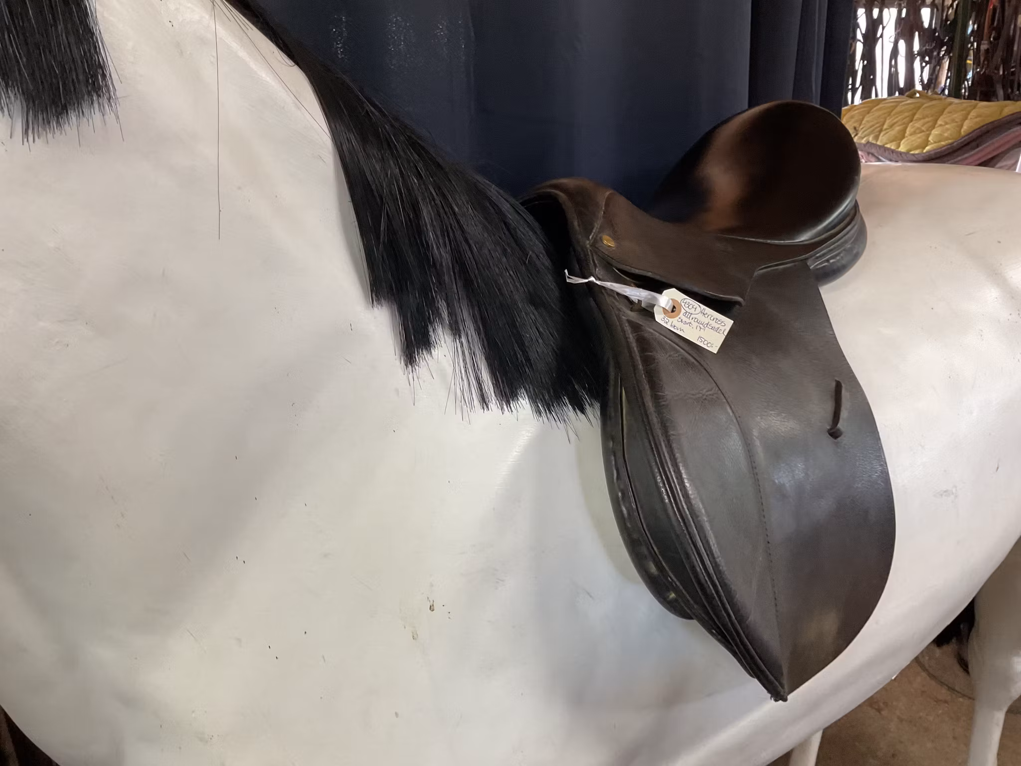 Hercross allroundsadel,svart,17”,32 bom