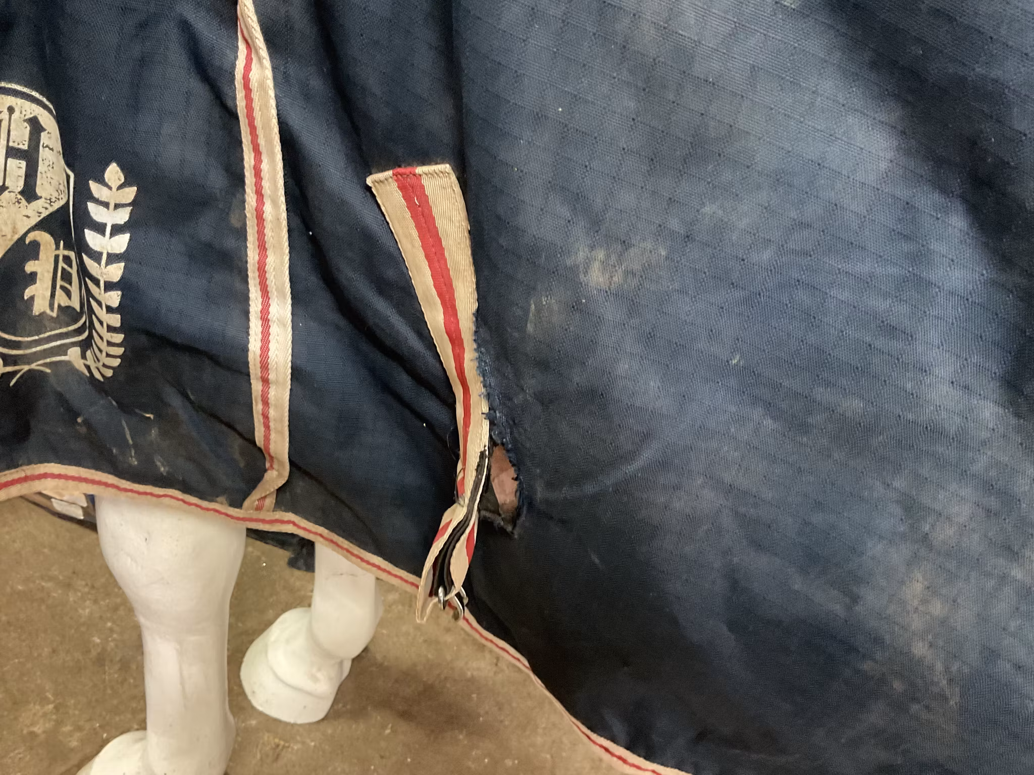 Täcke 50 gr,135 cm,lagat,hål insidan