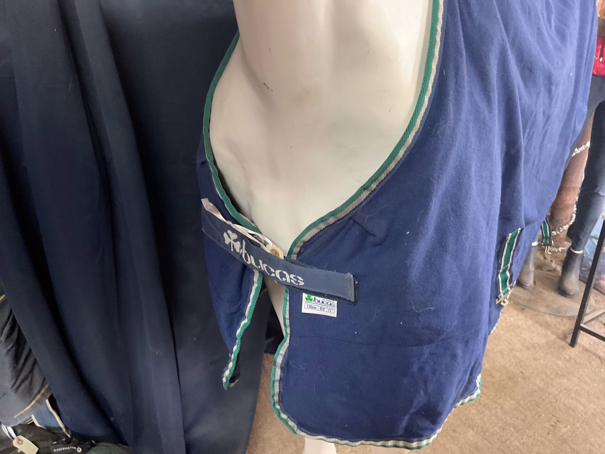 Bucas tjockt fleecetäcke, 135 cm
