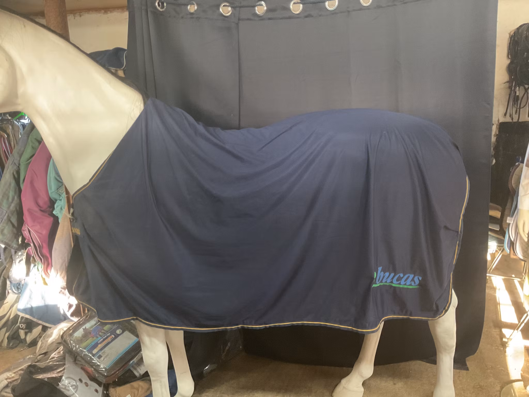 Bucas power prize cooler täcke, 135 cm