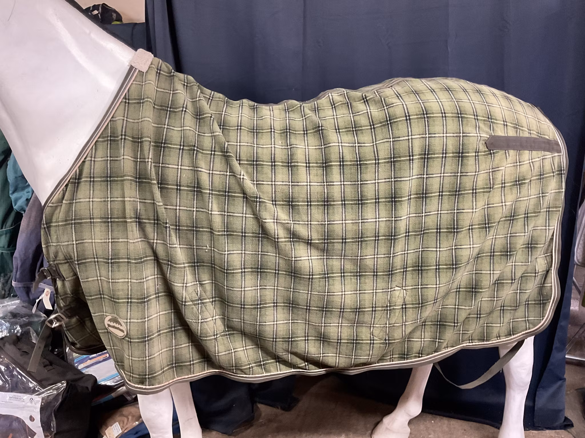 Fleecetäcke, ett hål, 135 cm