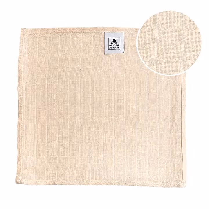 Marina Miracle Muslin Face Cloth är en muslinduk till ansiktsrengöring i din dagliga hudvårdsrutin. Tillverkad av organiskt certifierad bomull enligt Global Organic Textile Standard (GOTS).  Om du