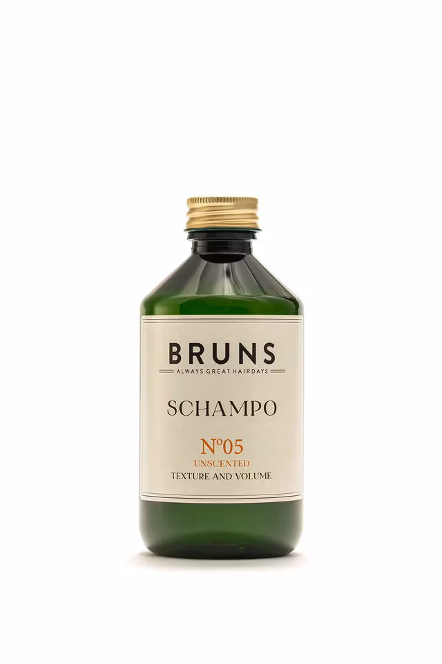 Handgjort extra milt och djuprengörande ekologiskt schampo från Bruns utan doft.  - Framtaget för dig som har allergi mot eteriska oljor, känslig hårbotten, eller för dig som helt enkelt föredrar doft
