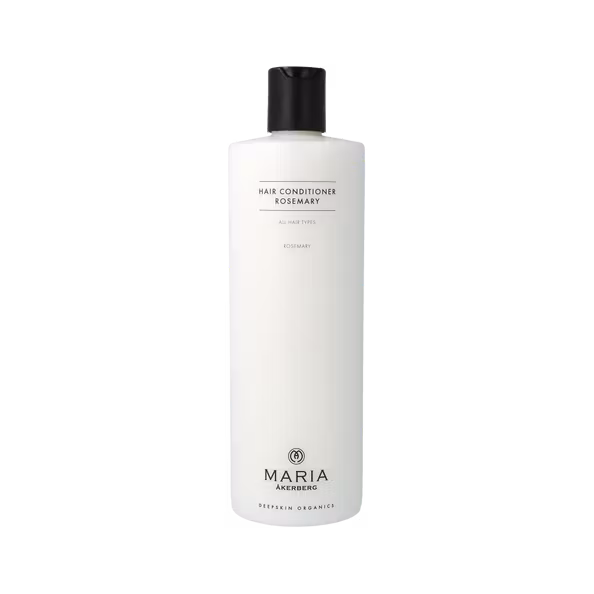 Hair Conditioner Rosemary från Maria Åkerberg är ett mångsidigt återfuktande balsam med Jojobaolja som reder ut håret och ger fin glans genom att släta ut hårstrånas ytskikt.