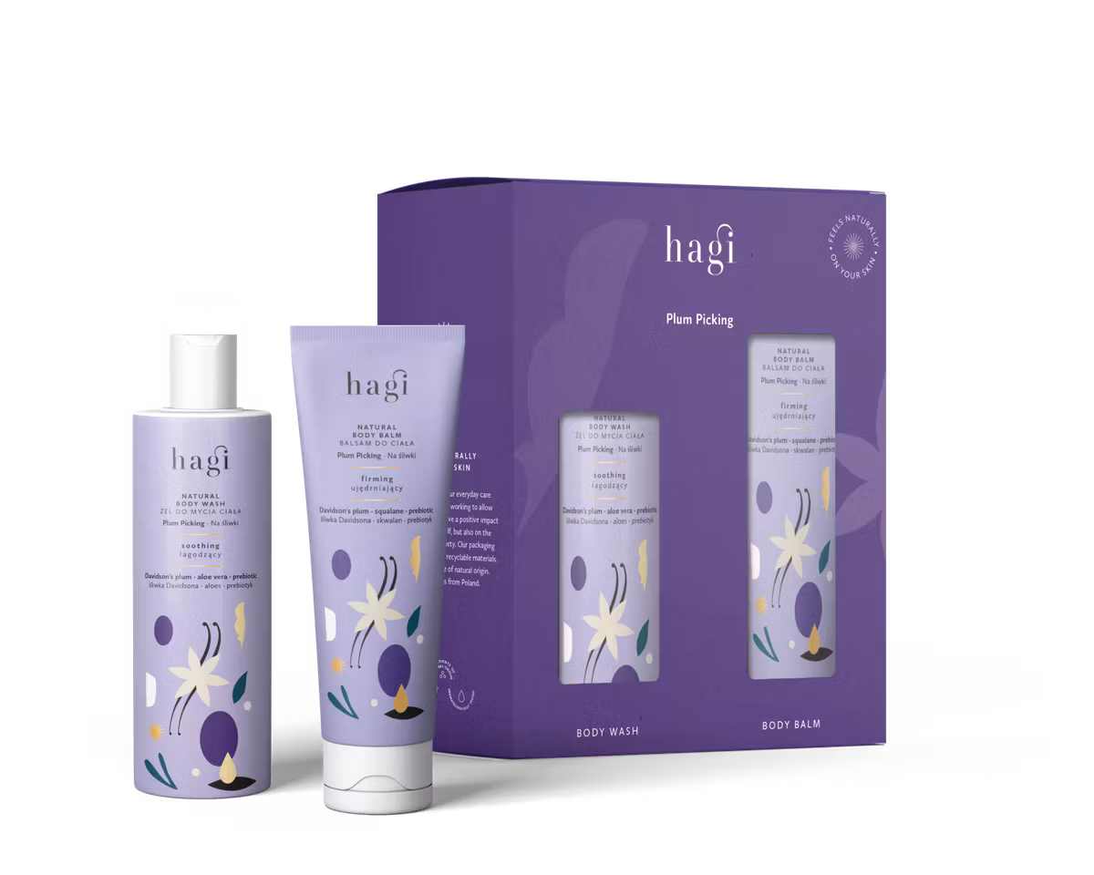 Giftset Plum Picking.Innehåller Plum Picking duschkräm 300 ml och Body Balm 200 ml. i en ljuvligt unik doft av plommon med inslag av vanilj och mandel lugnar och återfuktar den huden och ger en härlig