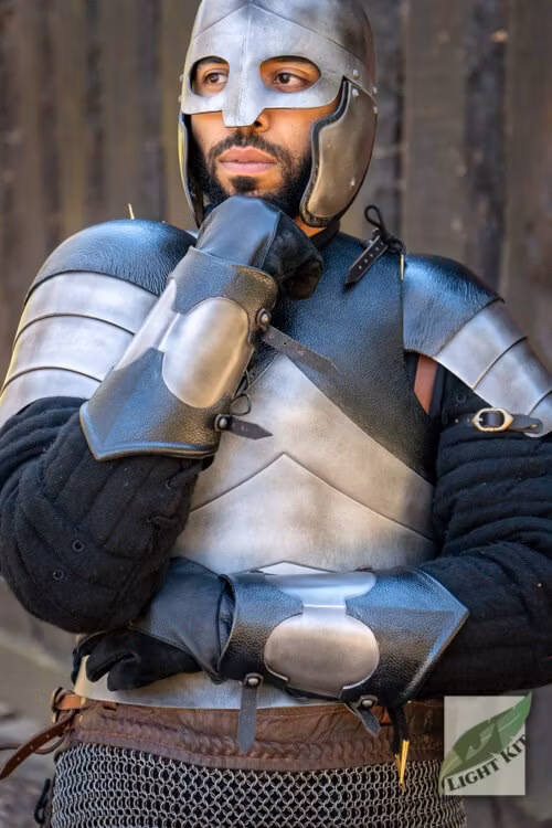 Outrider Armour Set