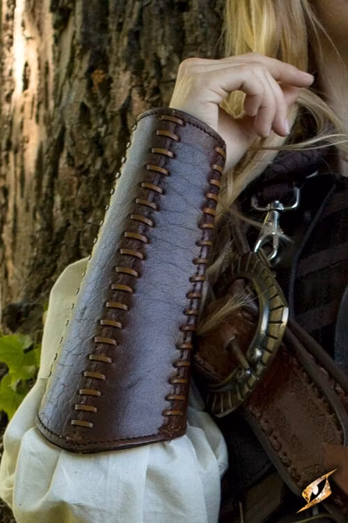 Bracers Squire
