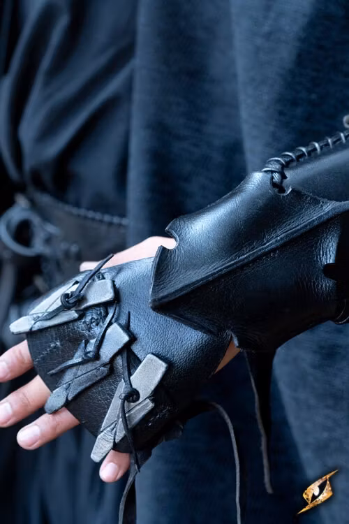 Claw Bracer