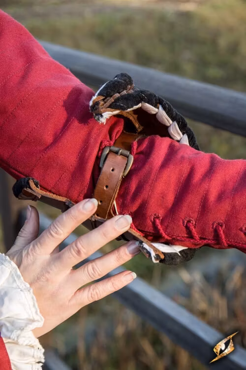 Noble Leather Couter