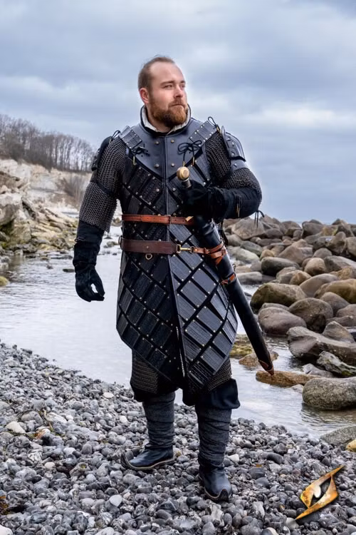 Woodsman Armour - Svart