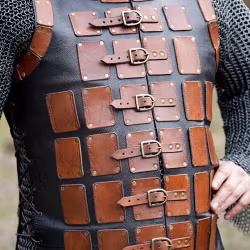 Leather Brigandine - Brun