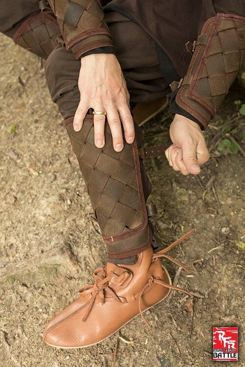 RFB Viking Greaves