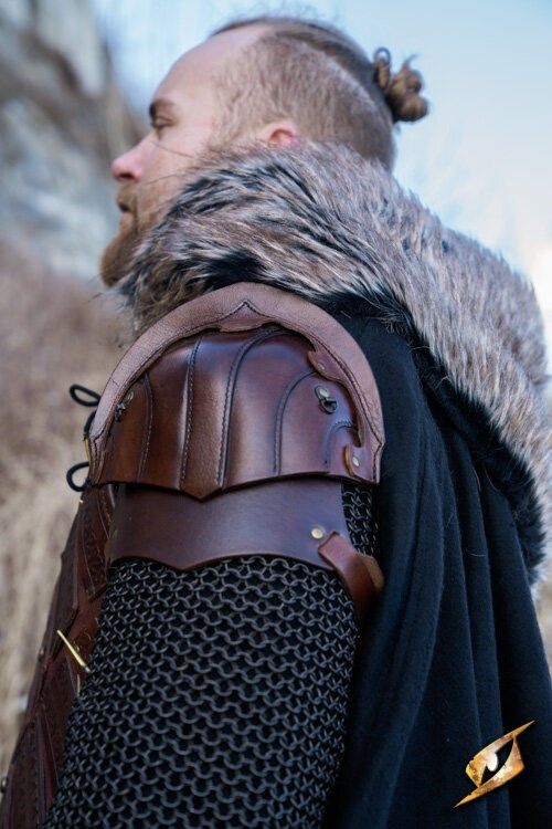 Woodsman Shoulder Set