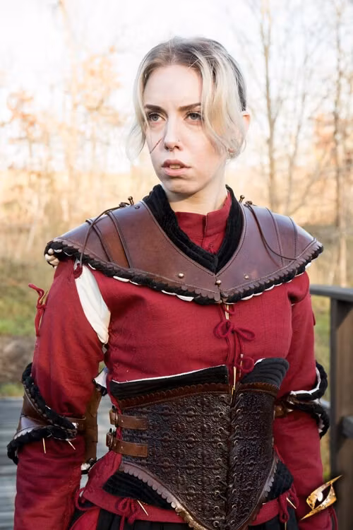Noble Leather Gorget