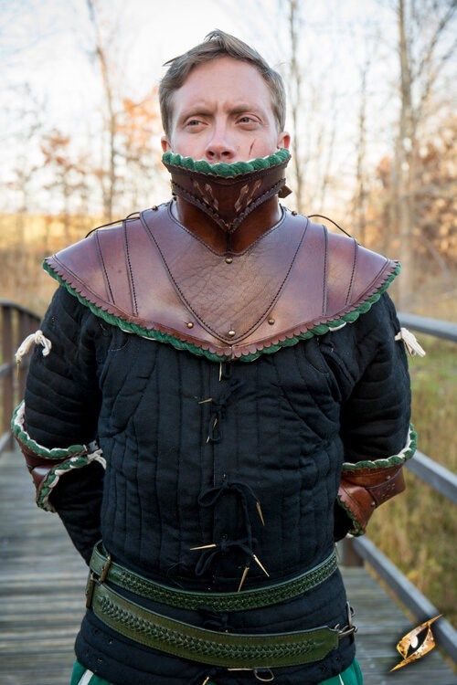 Noble Leather Bevor