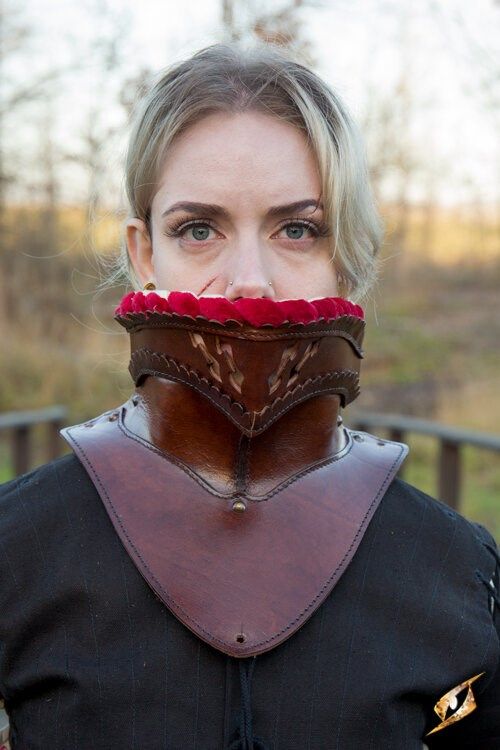 Noble Leather Bevor