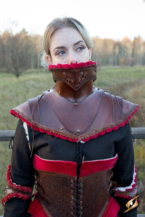 Noble Leather Bevor
