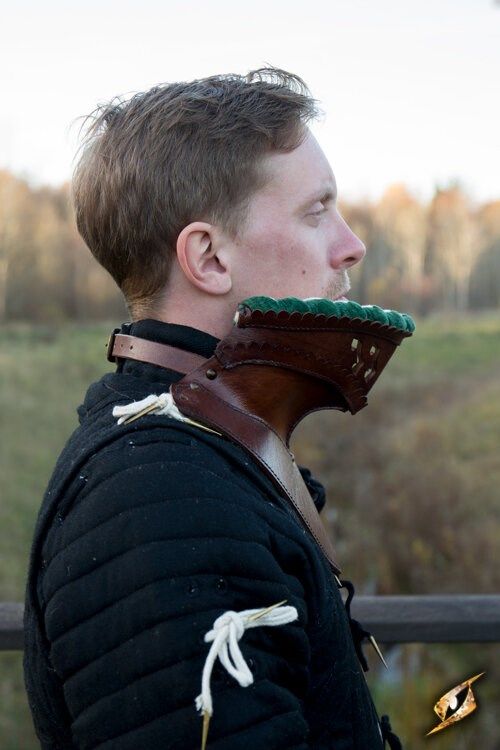 Noble Leather Bevor