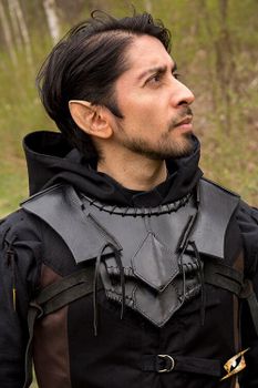 Dark Elf Gorget