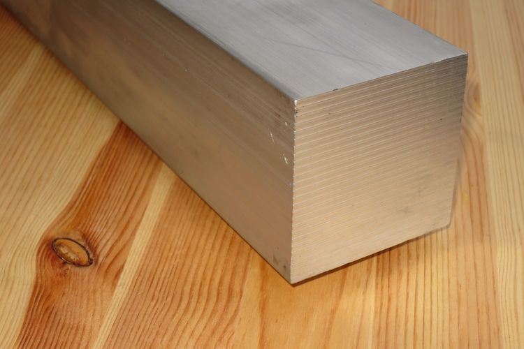 ALUMINIUM FYRKANTSTÅNG 30x30mm EN-AW 7075 -T6